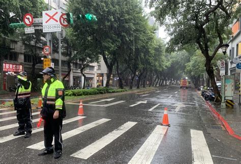 午後強降雨北市路樹倒塌 多處小範圍積淹水 中天新聞網