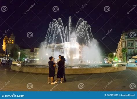 Braga by night editorial stock image. Image of fountain - 102235109