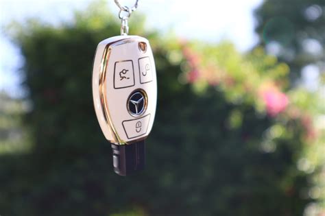 Mercedes Benz Key Fob (White) – FASTIDEA SHOP