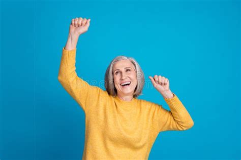 Photo Portrait Of Senior Gorgeous Woman Raise Fists Celebrate Win