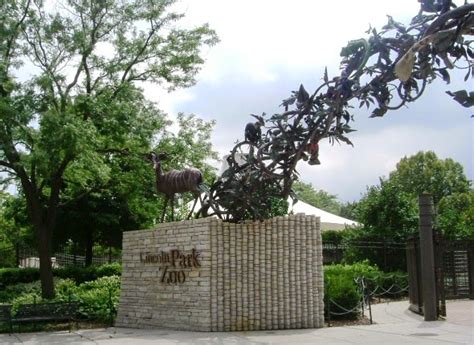 The Zoo Review: Zoo Review: Lincoln Park Zoo