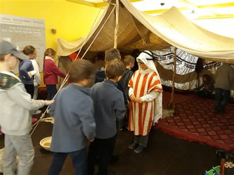 Erstkommunionkinder In Frankfurt Bibelmuseum Pfarreien F Rth Lindenfels