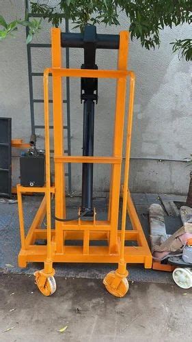 LIP Hydraulic Floor Cranes At Rs 95000 In Ahmedabad ID 2851898539912