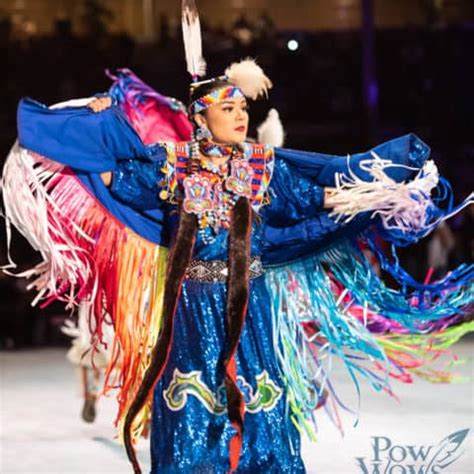 Fancy Shawl Dancing | Women's Fancy Shawl Dance History & More - PowWows.com