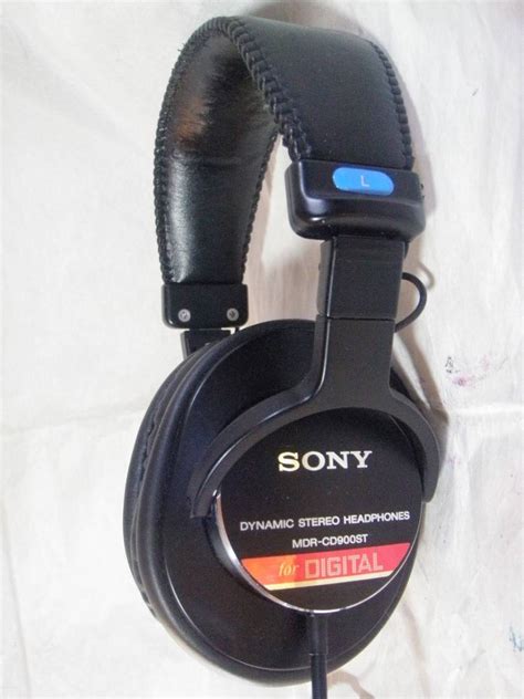 【やや傷や汚れあり】sony Mdr Cd900st そこそこ異例 イヤーパッド新品互換品交換済 音出確認済 モニターヘッドホン 176の落札