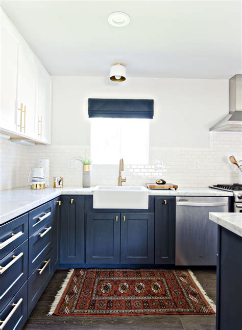 Having A Moment: Navy and White Kitchen Cabinets - Lauren Nelson