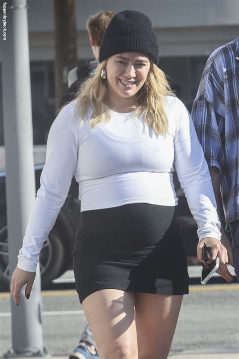 Hillary Duff Nude, OnlyFans Leaks, Fappening - FappeningBook