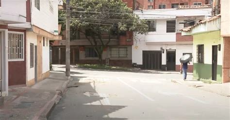 Colombian Cops Hunt Brit As Half Naked Woman Found Dead And Tortured In Holiday Rental World