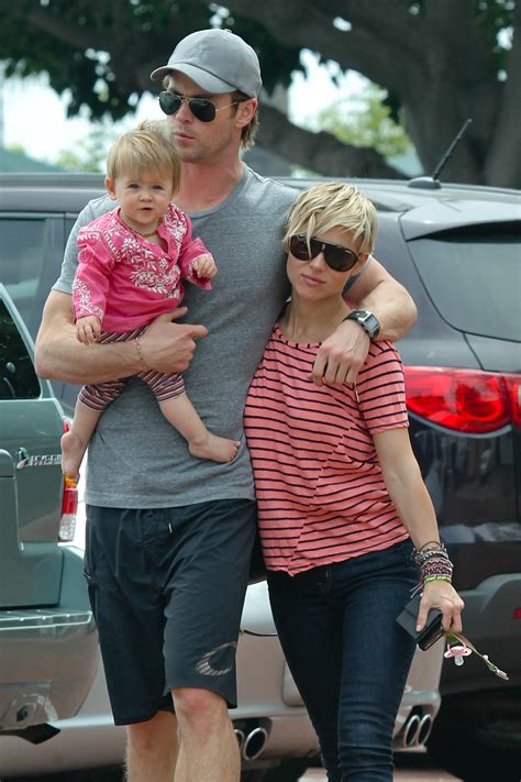 Chris Hemsworth's most adorable family moments | Gallery | Wonderwall.com