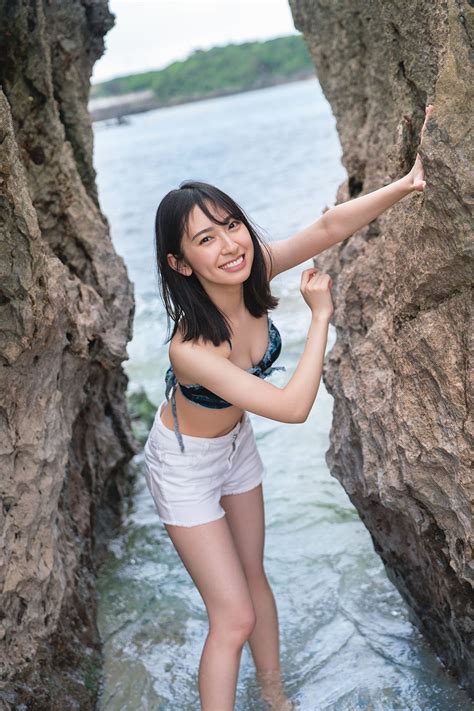 画像1 5 日向坂46金村美玖、水着姿を初公開「気合いで海に入りました」 モデルプレス