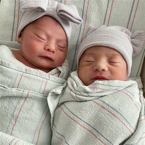 Time Defying Twins Identical Siblings Born 15 Minutes Apart Seperated