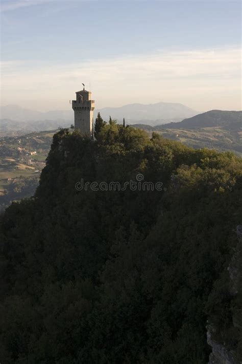 Della Guaita Castillo De Rocca En La República De San Marino Imagen de