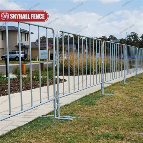 8′ Free Standing Galvanized Crowd Control Barricades Pedestrian