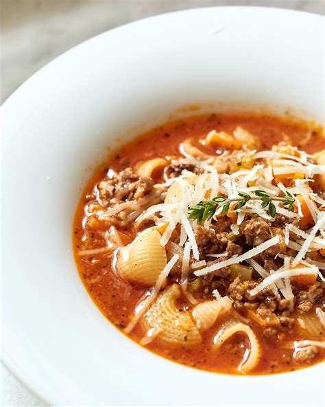 Bolognese Soup with Pasta Shells [Video] - Delice Recipes