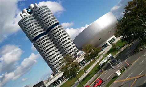 TRAVELOGUE: BMW Museum, Munich