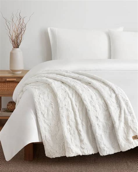 Ugg Hava Knit Throw Neiman Marcus