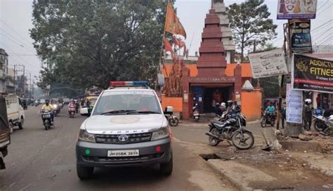 Jamshedpur मानगो में बड़ा हनुमान मंदिर के बाहर मिली मवेशी की हड्डी पुलिस को दी गयी जानकारी