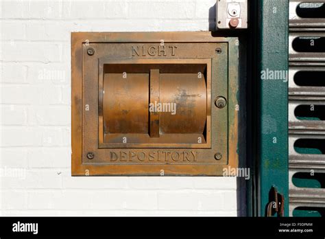 Wall Night Deposit Box Hi Res Stock Photography And Images Alamy