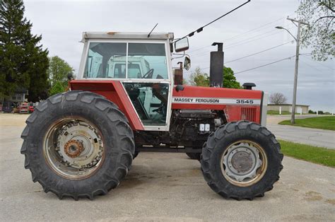 1984 Massey Ferguson 3545 À Vendre À Strawberry Point Iowa Marketbook Qc Ca