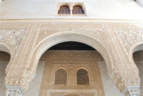 Um guia visual pelo Palácio de Alhambra em Granada