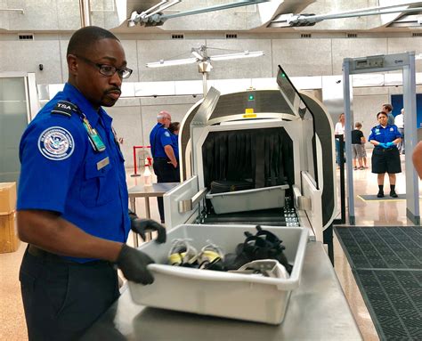 As Summer Winds Down Airports Remain Busy Through Labor Day Travel