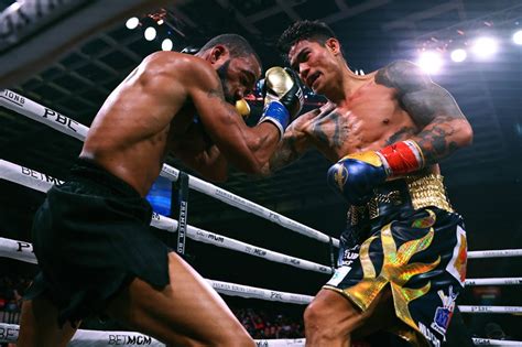 Magsayo S 1st Title Defense To Headline Showtime Event ABS CBN News