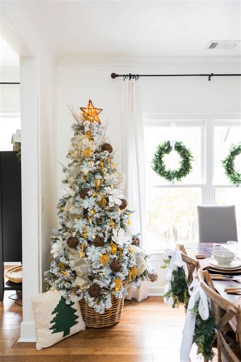 7 Inspiring Christmas Tree Decorating Ideas She Gave It A Go