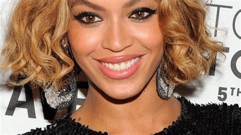 Beyoncé Knowles Biography, Celebrity Facts and Awards - TV Guide