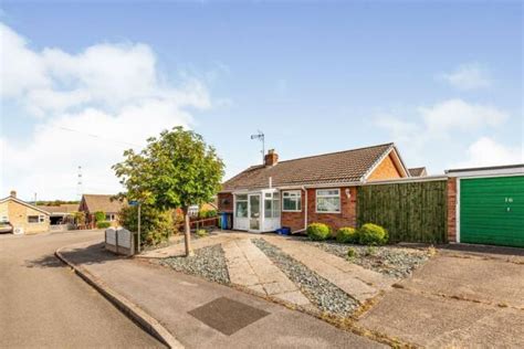 3 Bedroom Bungalow For Sale In Beeley Close Inkersall Chesterfield