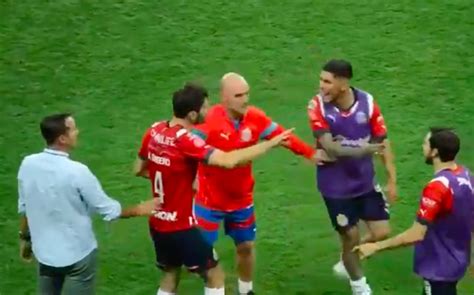 Pocho Guzmán And Pollo Briseño Had Small Rotations After The Match