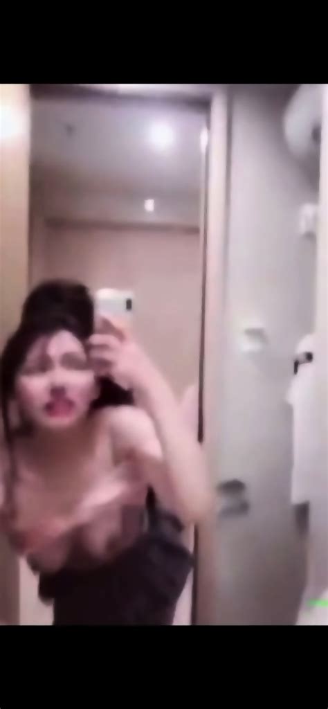 Chinese Fuck In Front Of Mirror