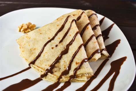 Walnut Crepes Recipe- The Gundel Pancake | FitttZee