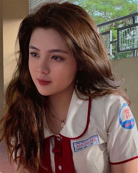 Điểm danh hot girl nổi bật nhất năm vì quá xinh đẹp Báo Dân trí