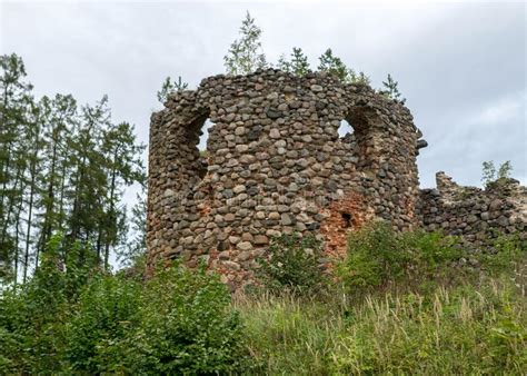 Pierre En Ruines M Di Vales Du Ch Teau D Ergeme De Ruines Du Ch Teau