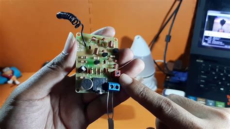 Merakit Alat Mata Mata Pemancar Fm Mini Spy Fm Transmitter Youtube