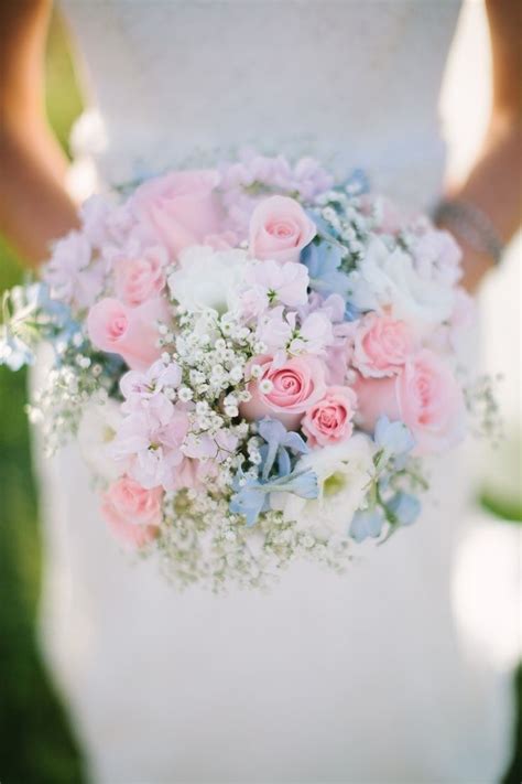 Lovely Soft Pink Wedding Bouquets Ideas Suitable For Beautiful Wedding Roowedding