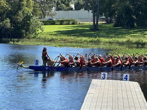 Gallery of Dragon Boat Team Pictures