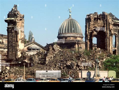 Rovine Di Frauenkirche Immagini E Fotografie Stock Ad Alta Risoluzione