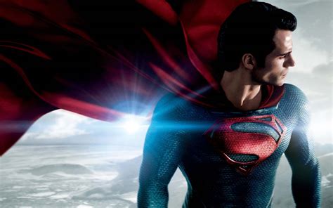 Una Nuova Immagine Di Henry Cavill Come Superman Cinefilos It