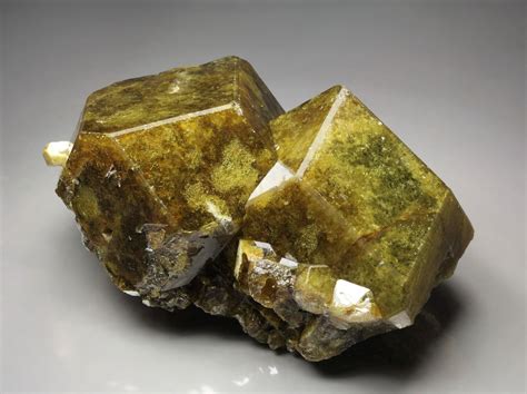 Quebul Fine Minerals Garnet Var Andradite