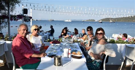 Eski Dostlar Bodrum Da Bir Araya Geldi