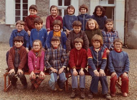 Photo De Classe Ce2 De 1974 Ecole Primaire Rue Des Ecoles Copains D