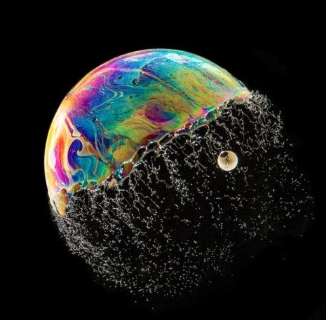 Soap bubbles become psychedelic works of art | Dangerous Minds