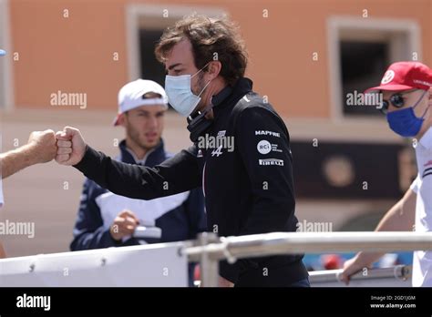 Equipo alpino de f1 en el desfile de conductores fotografías e imágenes