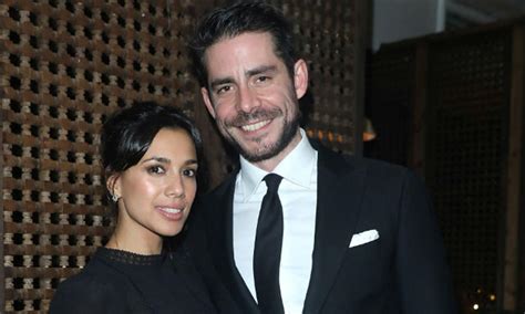 Emmerdales Fiona Wade Announces Engagement To Former Co Star Simon Cotton