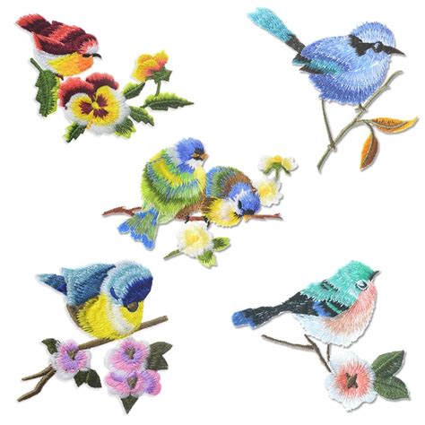 1pcs Lovely Bird Patches Sewing On Iron On Embroidered Applique Cute