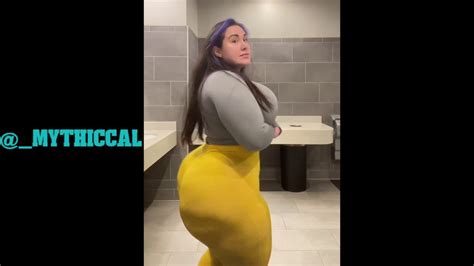 @_mythiccal is a curvy plus-size model and social media sensation! Bio