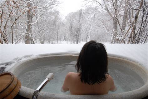 Hot Tub in Winter | Hot Tub in Winter Outside