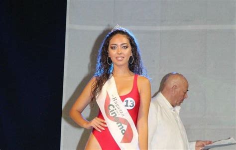 La Modella Silvia Felicetta Concorre Nella Finale Regionale Di Una