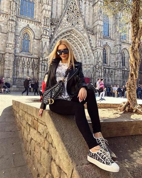💎Angelina Burova💎 on Instagram: “Расскажите,кто куда летит на майские ...